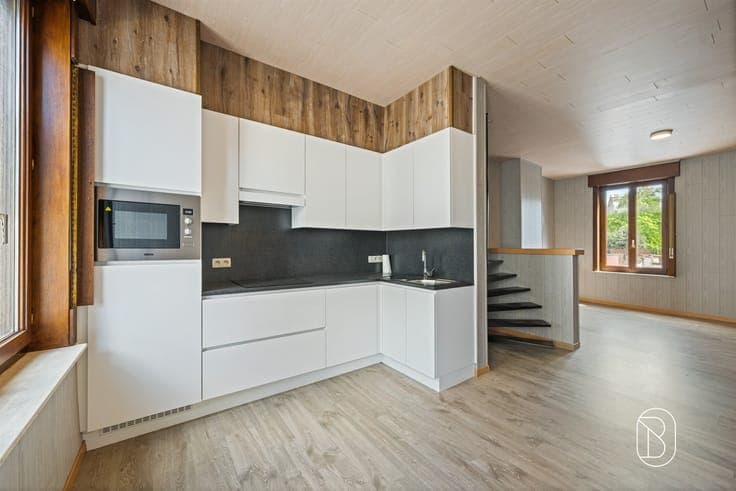 Apartment with no property management fees and a practical l