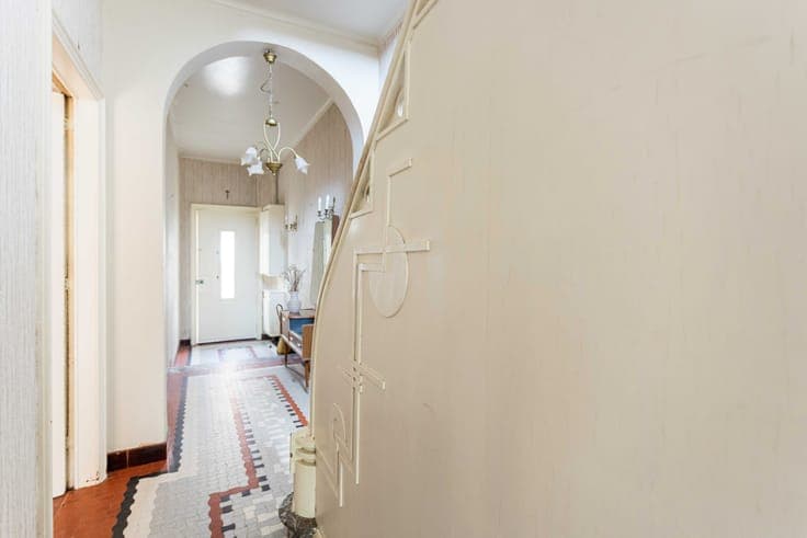 Karaktervolle BURGERWONING mét STADSTUIN, in de gekendste...