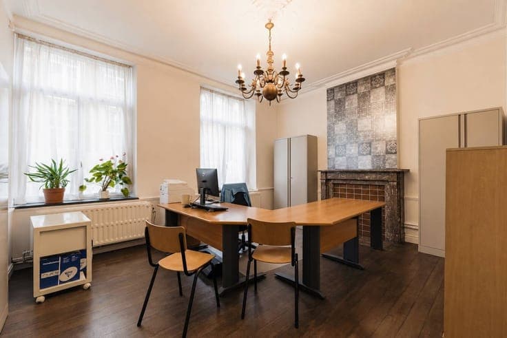 Volumes impressionnants et cachet préservé : plus de 500 m²