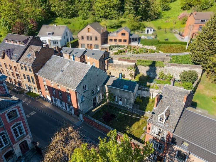 Volumes impressionnants et cachet préservé : plus de 500 m²