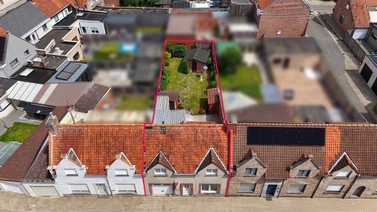 House for sale with 3 bedrooms, garage and garden in Ypres