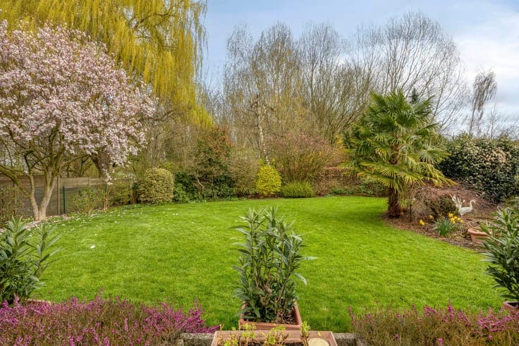 Charming villa in a pleasant neighborhood in Dilbeek.