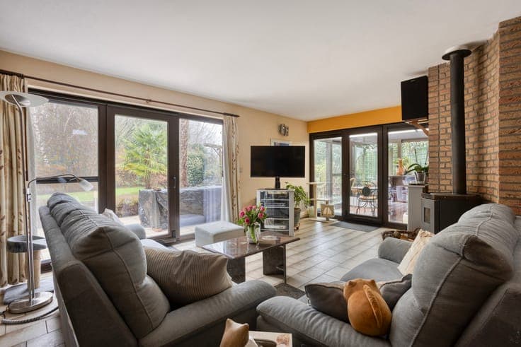 Charming villa in a pleasant neighborhood in Dilbeek.
