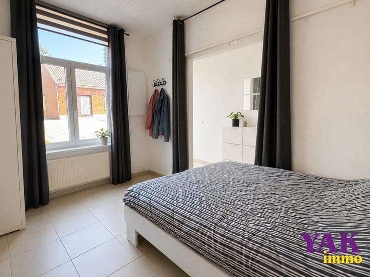 A superb, fully renovated house with a garden