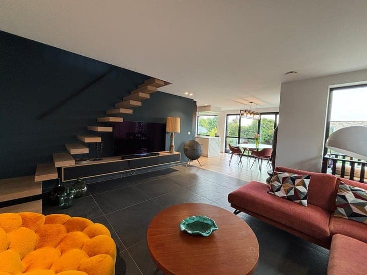 LUXURIOUS, NEWLY BUILT 3-BEDROOM HOME WITH A GARAGE AND GARD