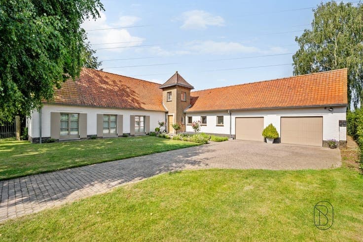 Charmante fermette op een uitzonderlijk perceel van 2.463m²
