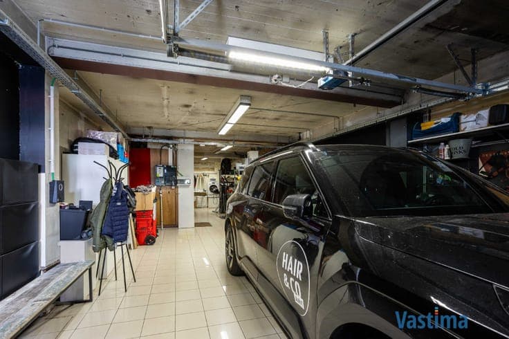 Unieke stadswoning met lift en garage in hartje Aalst