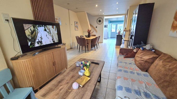 Instapklare starterswoning met ruime leefruimte en keuken...
