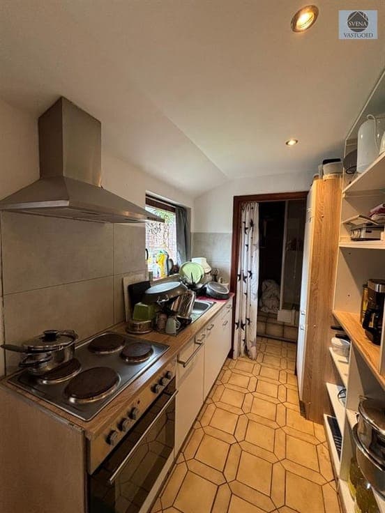 HOUSE TO REFRESH WITH 2 ROOMS
