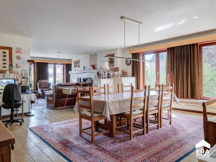 Spacious detached home in Halen with garden & pool