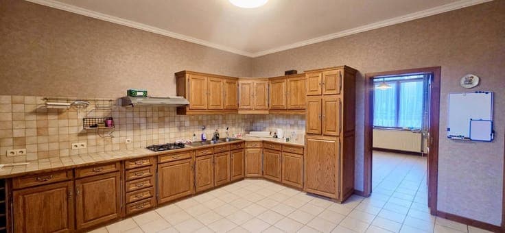 Stunning house full of character with a garage and garden