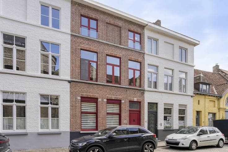 Mansion for sale in Bruges