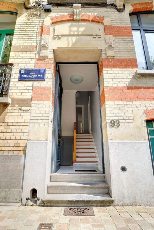 Income property:2 duplexes(110m²-116m²) and 1 apartm.(56m²)
