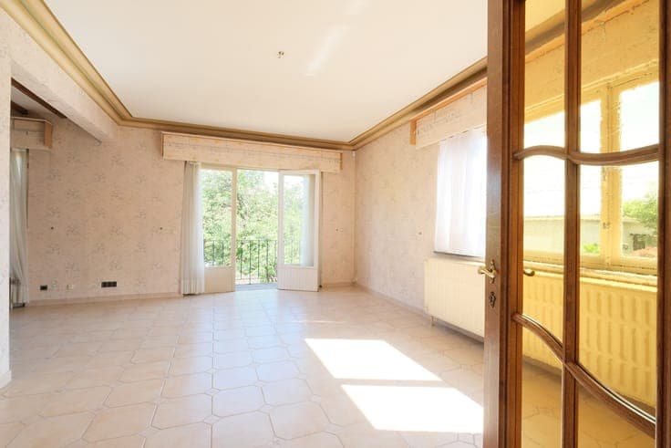 Thiou district - Beautiful house 4 F. with 4 BR. poss. 5 BR.