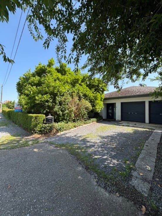 JOLI BUNGALOW 4CH - PEB D - GARAGE - SPACIEUX JARDIN