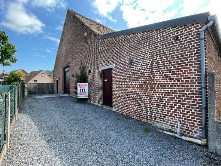 barn with office, meeting room and warehouse
