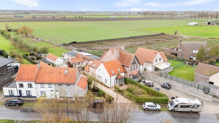 CHARMANTE woning met verfijnde touch, zeer rustig gelegen...