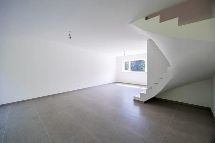 Three-sided house – Unique opportunity in Thuin
