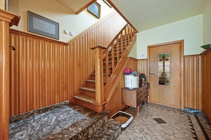 Characterful 5-bedroom home with a city garden and parking
