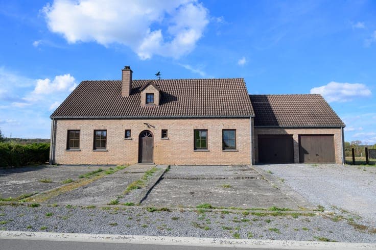 House in Somme-Leuze