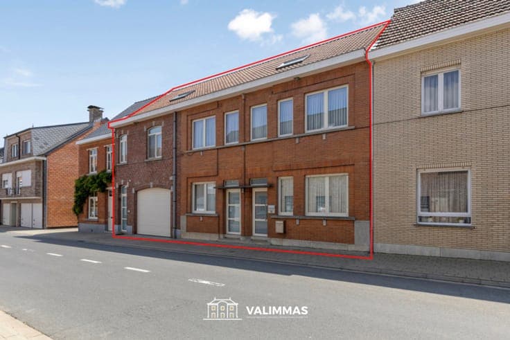 Zeer ruime woning met praktijkruimte, garage & tuin...