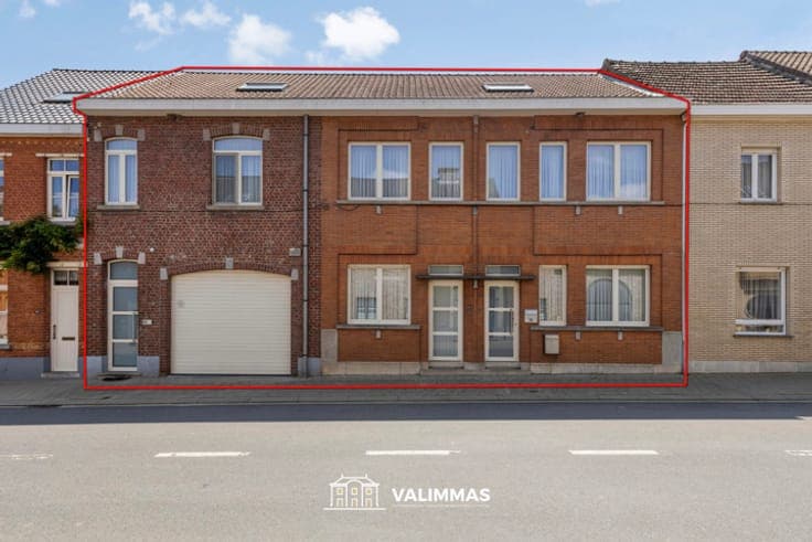 Zeer ruime woning met praktijkruimte, garage & tuin...