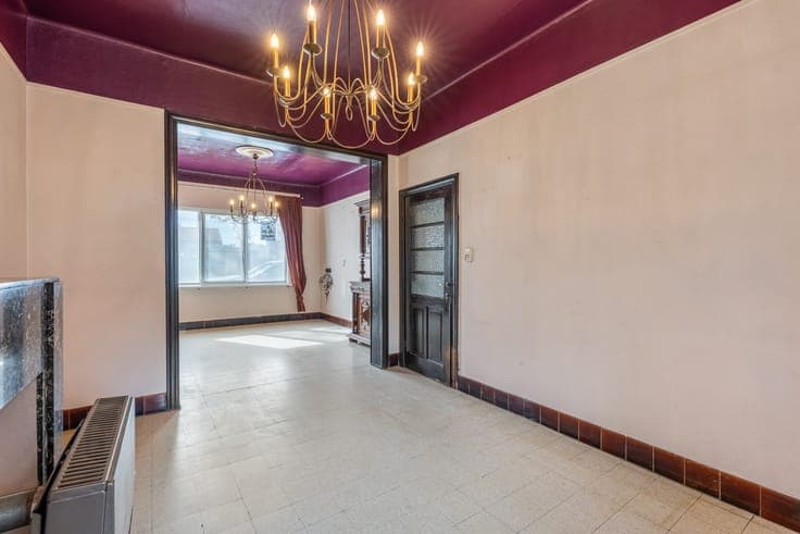 Karaktervolle stadswoning met tuin en renovatiepotentieel