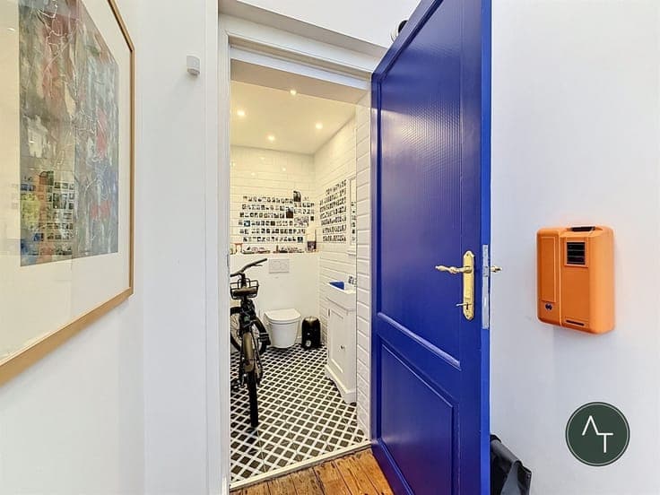 Voltaire / 3-bed house +/- 144m² in perfect condition