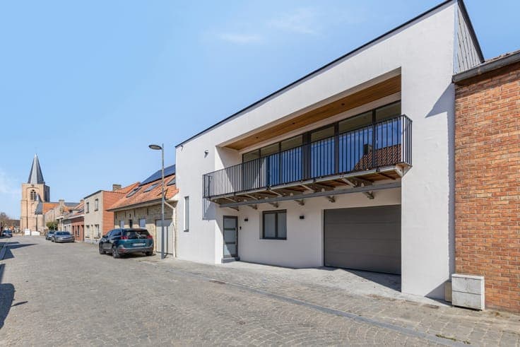 Ruime en vooruitstrevende nieuwbouw woning met 3 slpk en ...