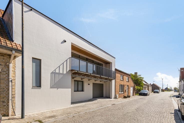 Ruime en vooruitstrevende nieuwbouw woning met 3 slpk en ...