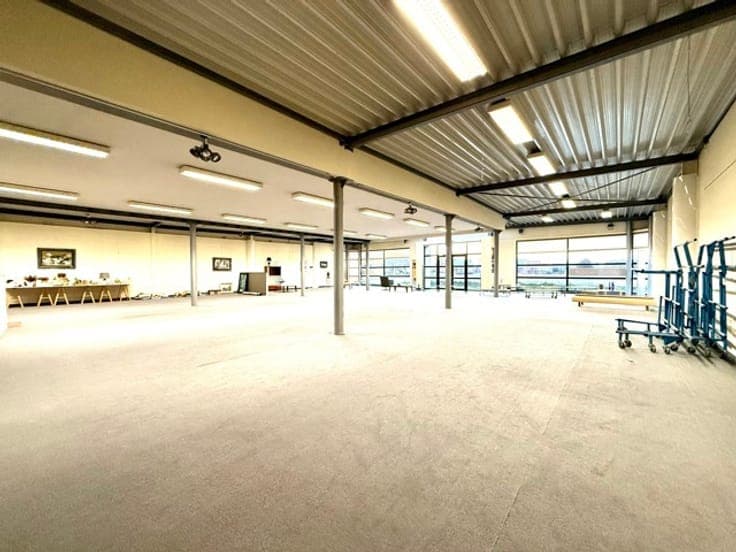 TOP-LOCATION commercial corner with visibility and parking!