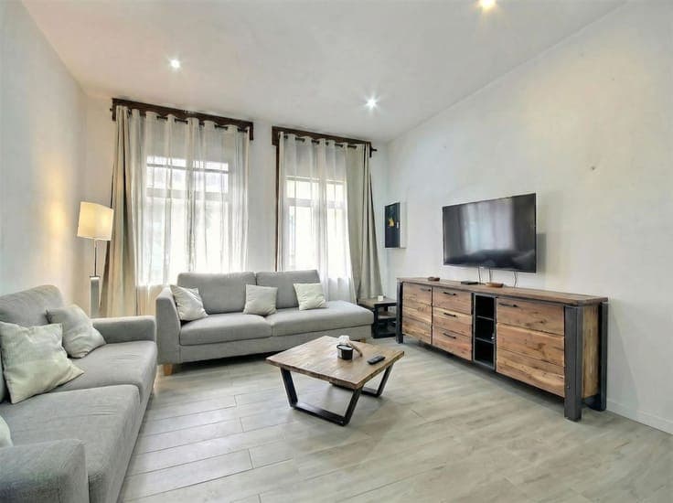 Spacieuse maison de 250 m² habitables avec jardin