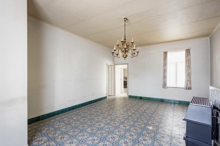 Renovation Property with Views of the Koppenberg