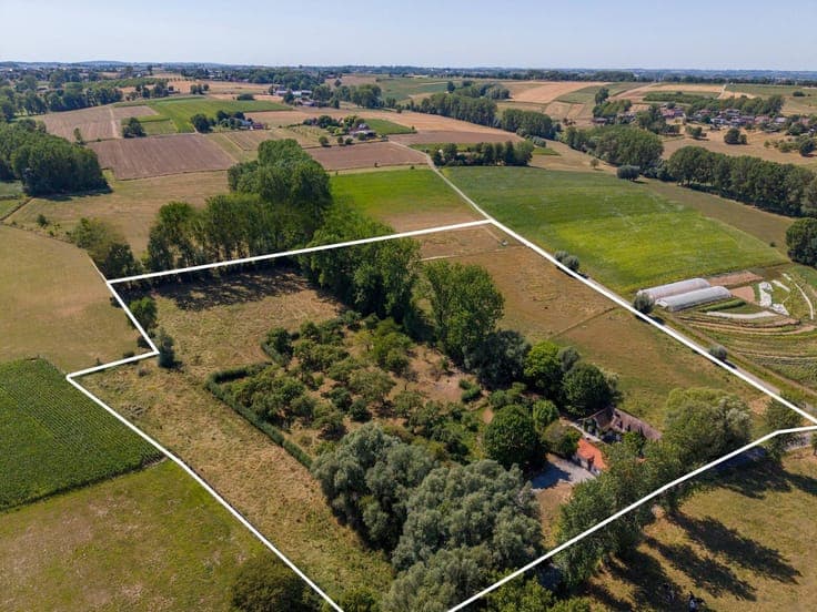 Charming farmhouse for sale in Brakel