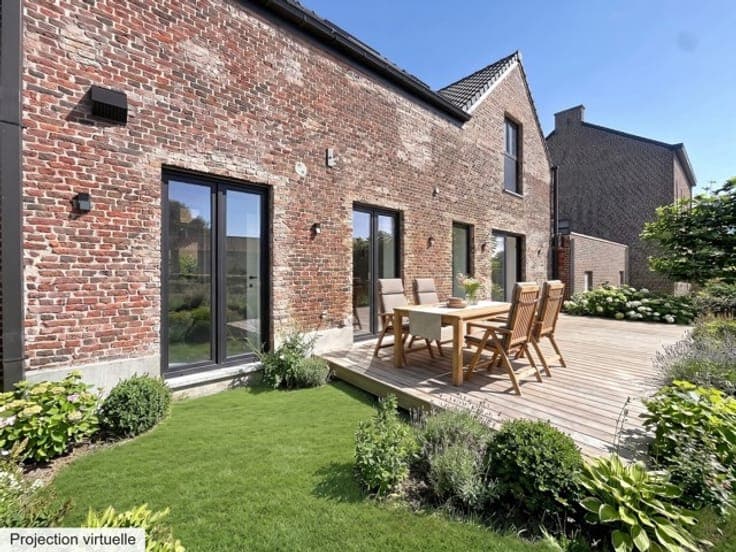 Liberchies - Renovated house of +-250m2 with 4 bedr - EPC B