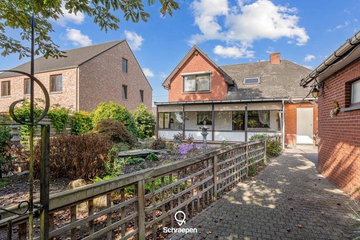 Rustig gelegen woning met 4 slpks op zuidelijk perceel va...