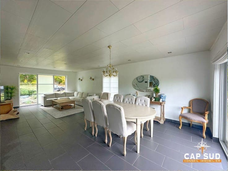 Zaventem – Bright 3-fronted home with garden & garage