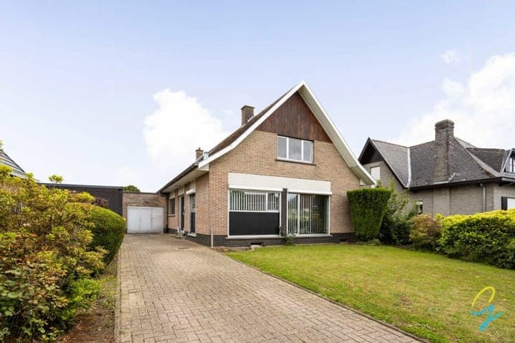 House with 5 bedrooms near Schendelbeke station