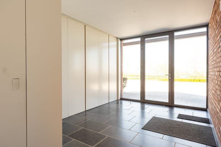 Exclusive equestrian center on approx. 7.7ha in Poperinge