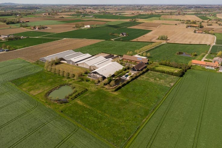 Exclusive equestrian center on approx. 7.7ha in Poperinge