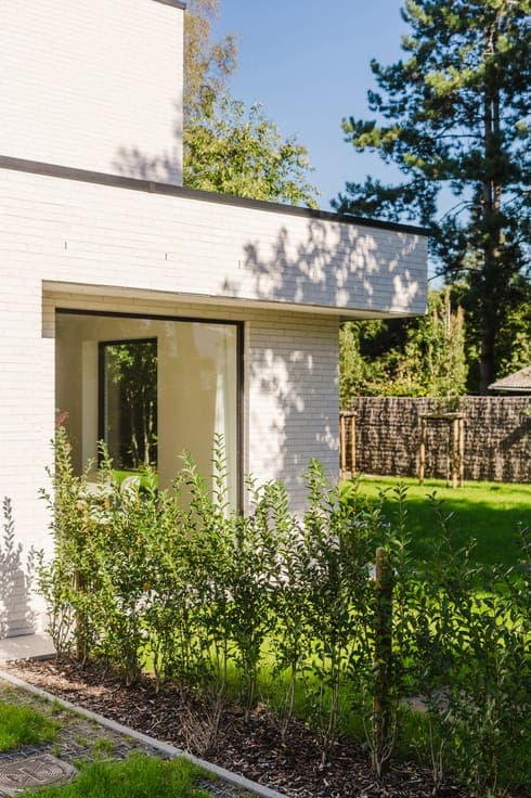 Modern villa on a large lot in a green setting near Ghent