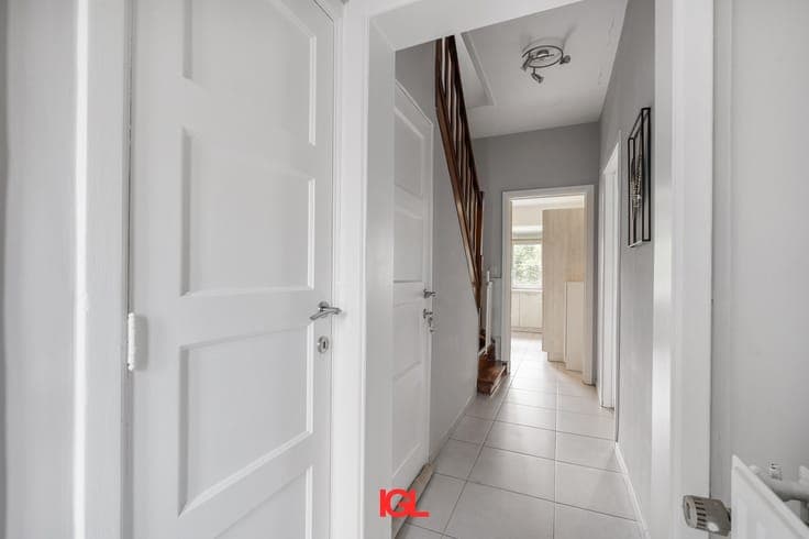 Charming semi-detached house with 3 bedrooms and a southe...