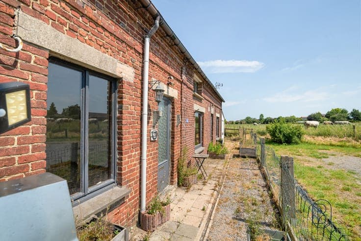 Four-façade house to be completely renovated