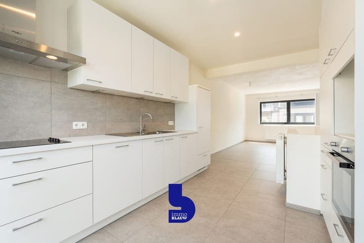 Stijlvol appartement met zonnig terras in recente residentie