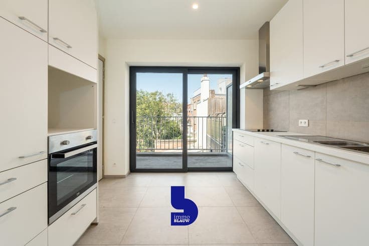 Stijlvol appartement met zonnig terras in recente residentie