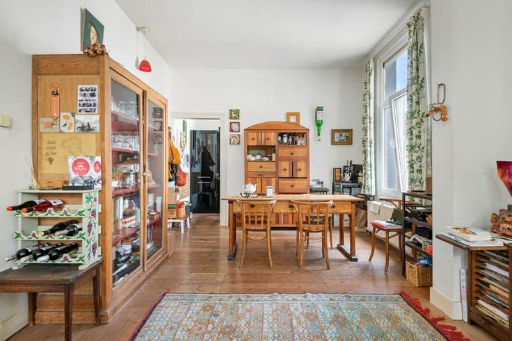 Charming home with spacious duplex & 1-bedroom apartment