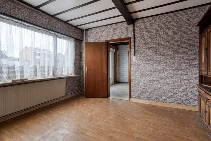 House to renovate at Schriek
