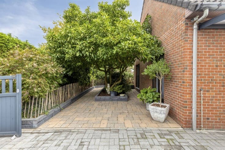 Charming home in a prime location for sale in Sint-Job (Brec