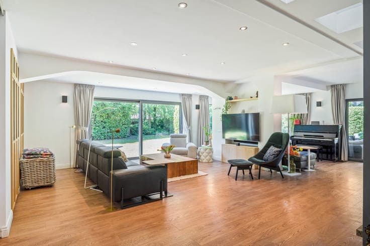 Energiezuinige villa met 4 slpkrs op ruim perceel (1503 m...