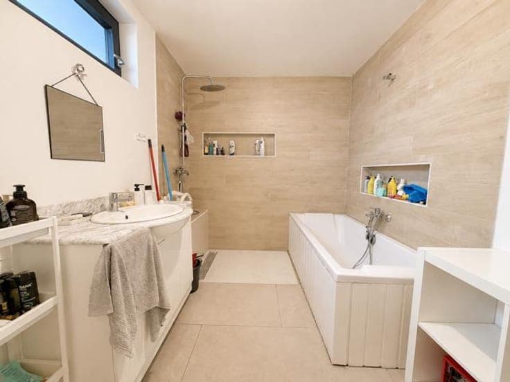 MAISON DE CARACTÈRE - 3 CH - 1500 M2 - GARAGE